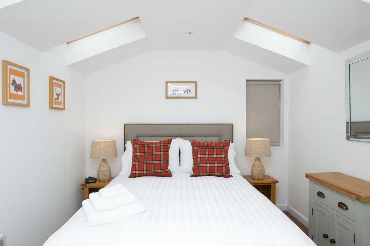 Bed and Breakfast The Chimneys à Perth Extérieur photo